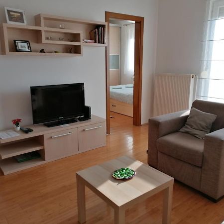 Apartman Breza 쿠르셰바츠 외부 사진