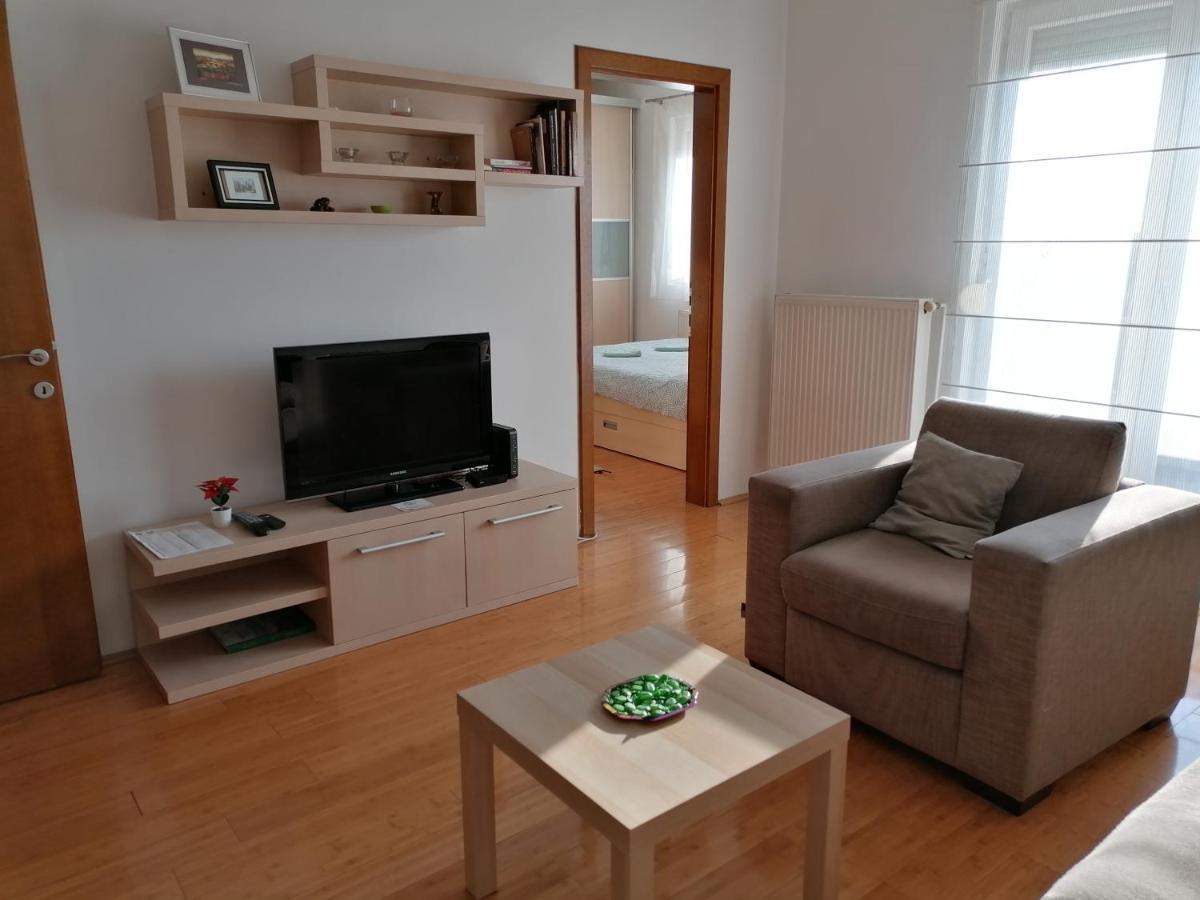 Apartman Breza 쿠르셰바츠 외부 사진