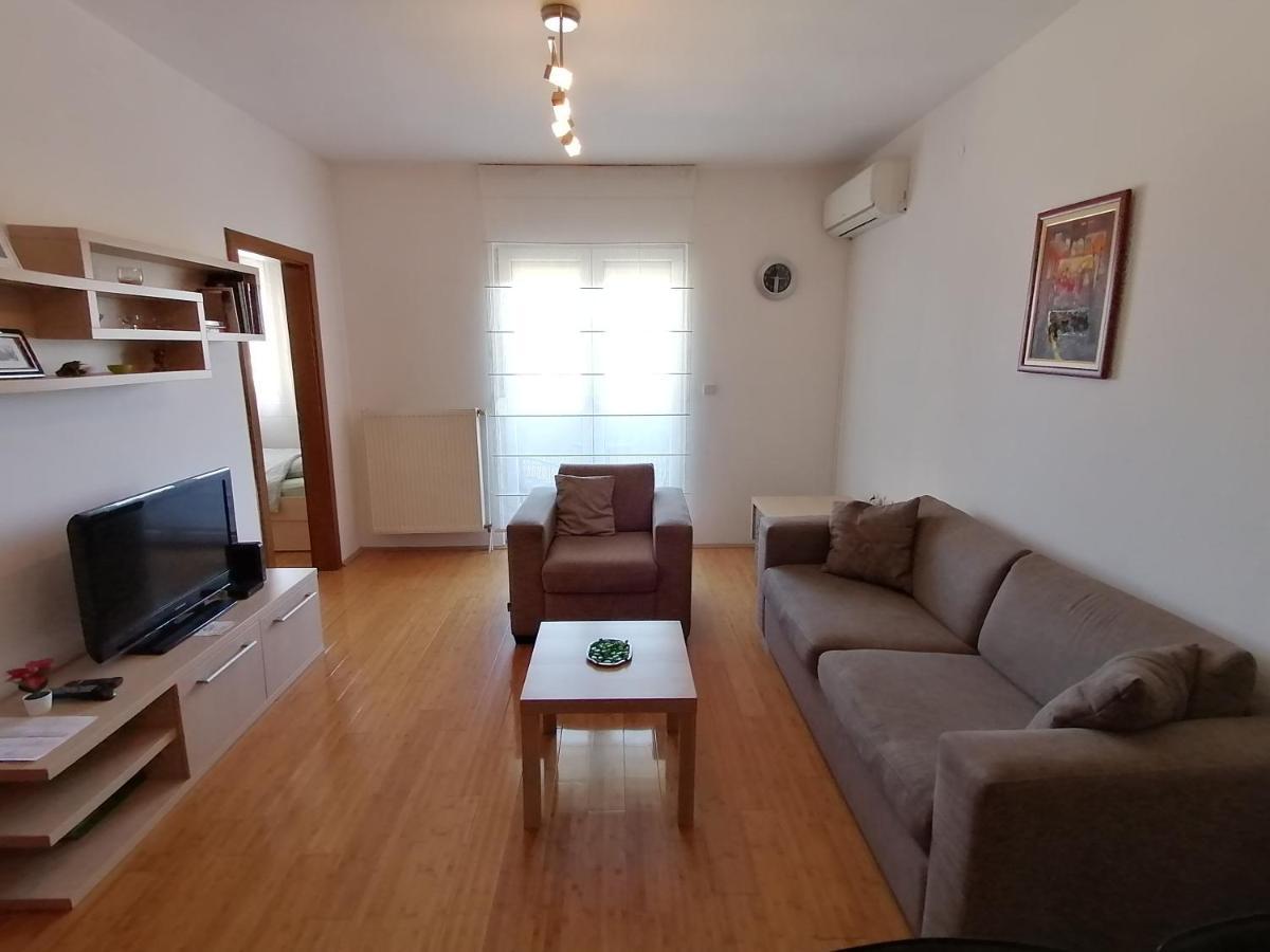 Apartman Breza 쿠르셰바츠 외부 사진